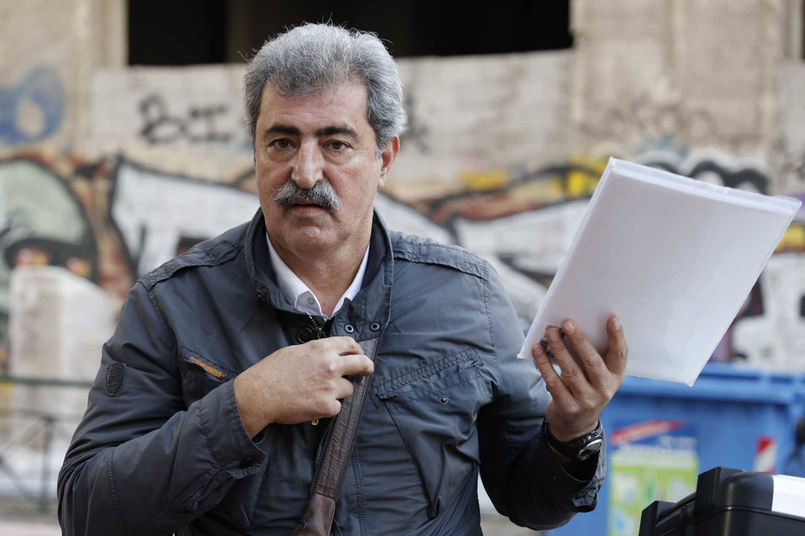 Συνεδρίαση της Πολιτικής Γραμματείας του ΣΥΡΙΖΑ - Προοδευτική Συμμαχία, Πέμπτη 23 Νοεμβρίου 2023. Στο επίκεντρο της συνεδρίασης ο προγραμματισμός του κόμματος και της Κ.Ο. για την επόμενη περίοδο, καθώς επίσης και η πρόταση του προέδρου του κόμματος Στέφανου Κασσελάκη, για τη συγκρότηση άτυπου πολιτικού κέντρου. 
(ΓΙΩΡΓΟΣ ΚΟΝΤΑΡΙΝΗΣ