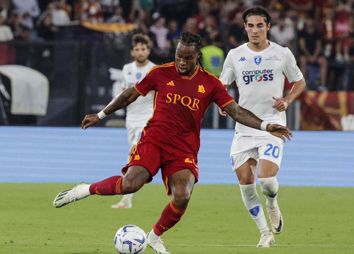epa10866972 Roma’s Renato Sanches (L) and Empoli’s Matteo Cancellieri in action during the Italian Serie A soccer match between AS Roma and Empoli FC in Rome, Italy, 17 September 2023.  EPA