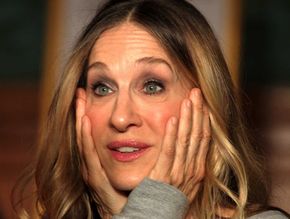 epa08930853 (FILE) - US actress Sarah Jessica Parker gestures while talking about her role in the Neil Simon play, 'Plaza Suite,' during a ceremony to unveil two plaques in honor of Simon at the Emerson Colonial Theater in Boston, Massachusetts, USA, 14 February 2020 (reissued 11 January 2021). According to media reports, the show 'Sex and the City' will be revived in 2021, and will feature Parker, as well as Cynthia Nixon and Kristin Davis.  EPA