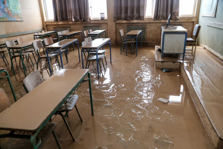 Η κακοκαιρία «ισοπέδωσε» το δημοτικό σχολείο Μολύβου στη Λέσβο - Απόφαση να μείνει κλειστό