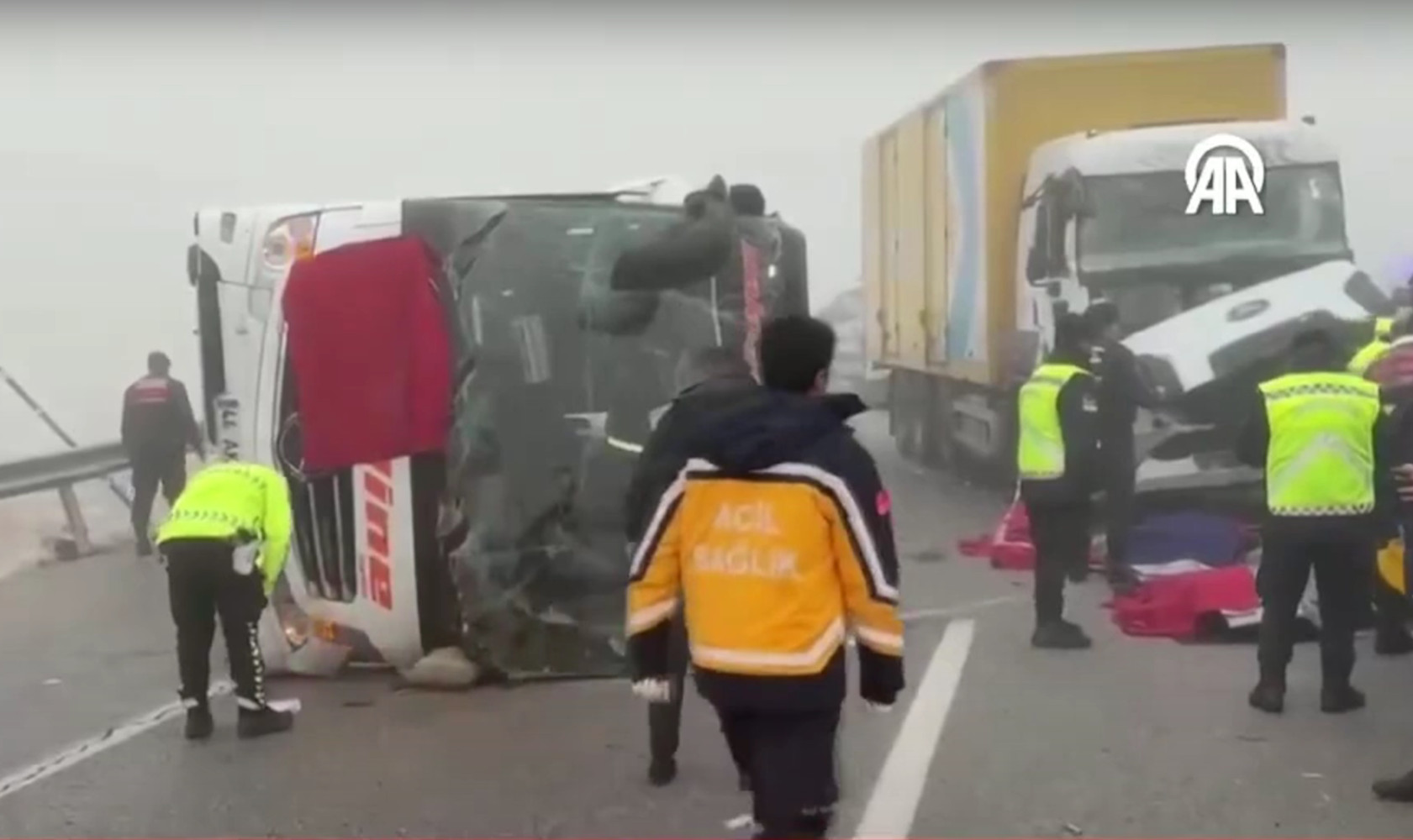 Τουρκία: Τροχαίο δυστύχημα στην Μαλάτια – 4 νεκροί από σύγκρουση φορτηγού με λεωφορείο