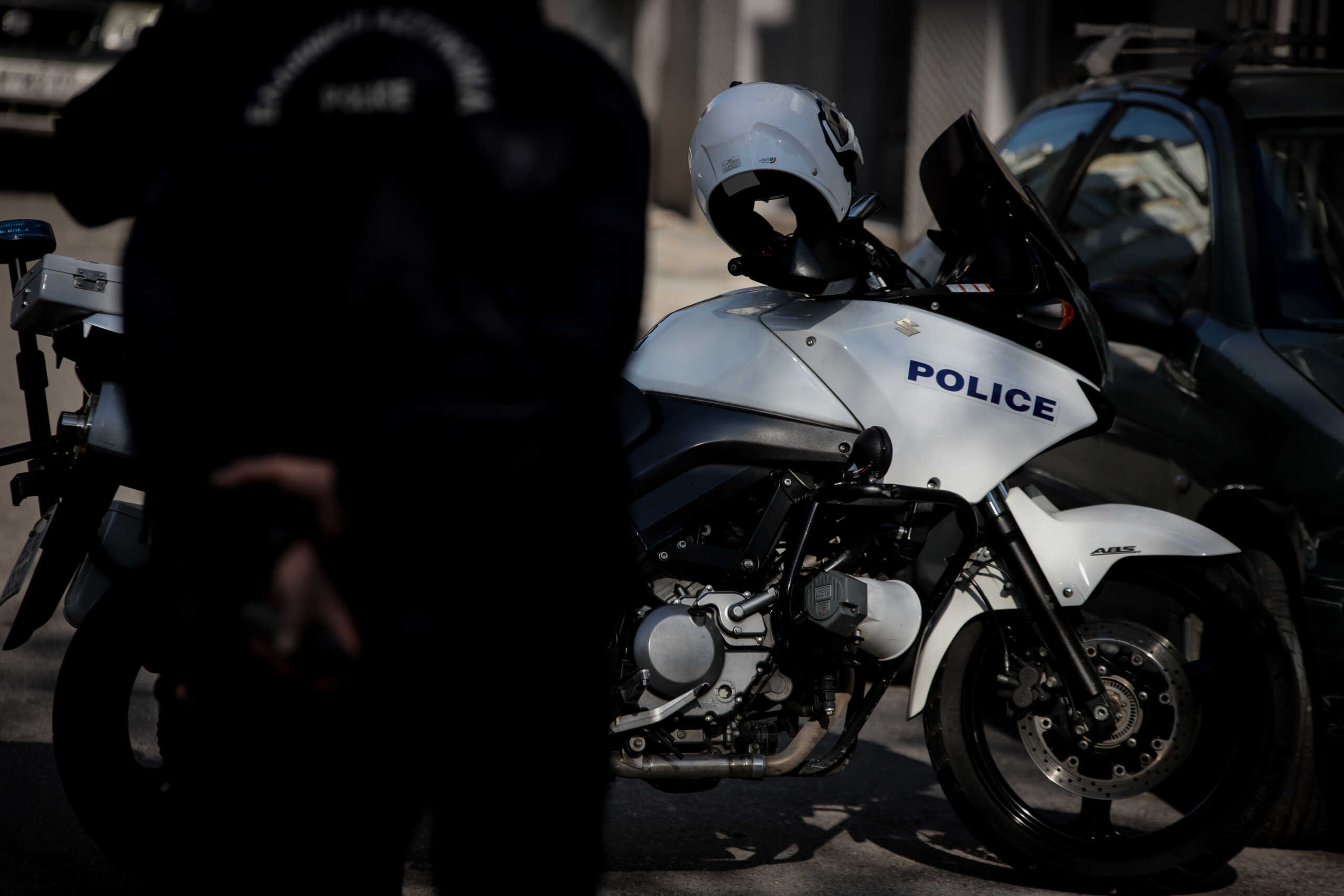 Νίκαια: Νεκρός 22χρονος σε τροχαίο – Η μηχανή του συγκρούστηκε με αυτοκίνητο