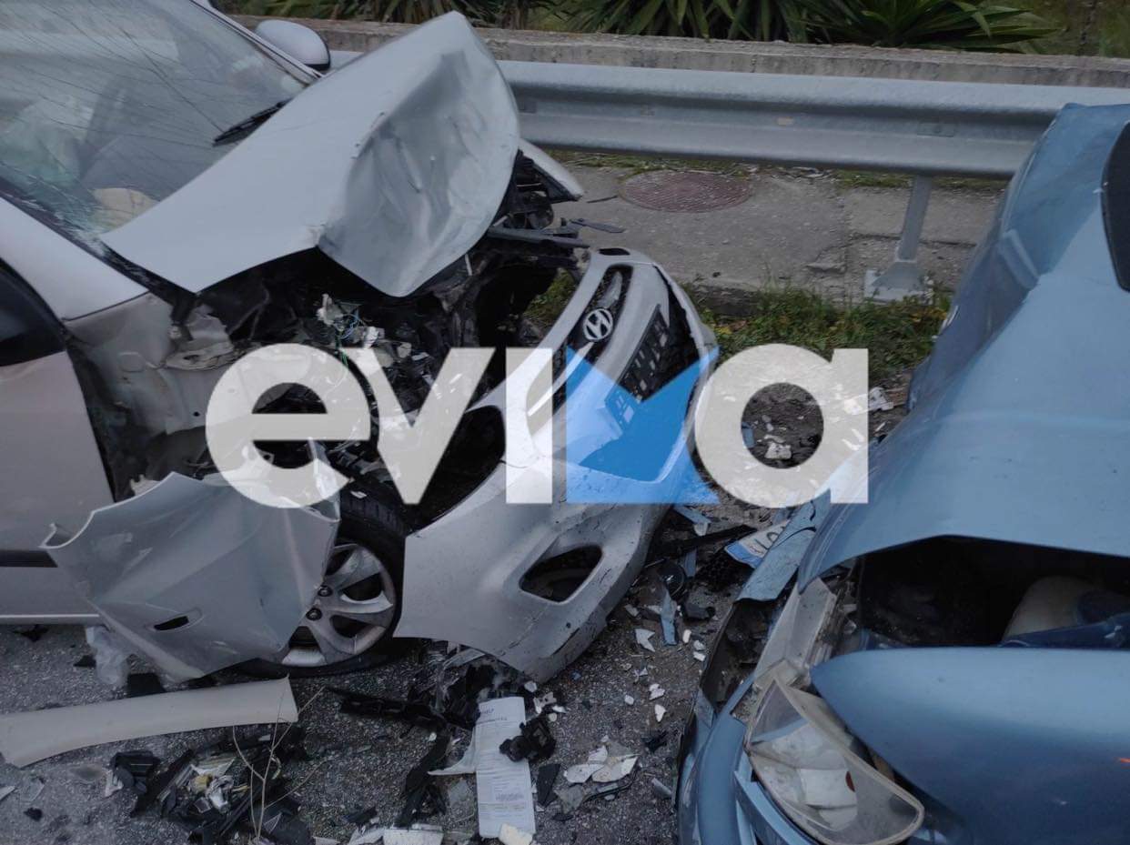 Εύβοια: Τροχαίο με δύο τραυματίες στο Βασιλικό μετά από μετωπική σύγκρουση δύο αυτοκινήτων