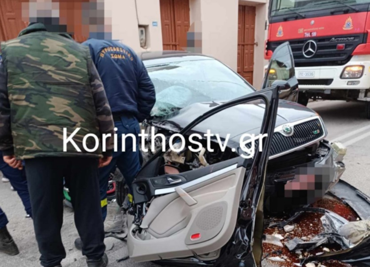 Κορινθία: Αυτοκίνητο έπεσε σε τοίχο σπιτιού στο Δερβένι – Δύο τραυματίες