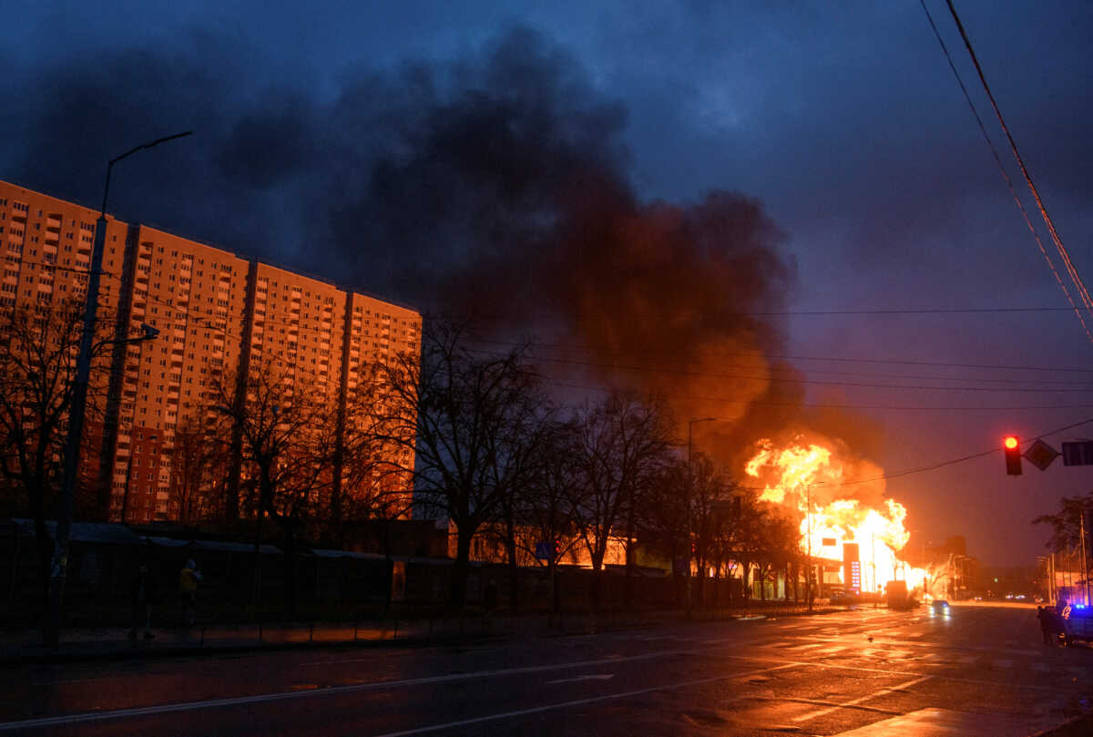 A fire is seen after a Russian missile strike, amid Russia's attack on Ukraine, in Kyiv, Ukraine in Kyiv, Ukraine January 2, 2024. REUTERS