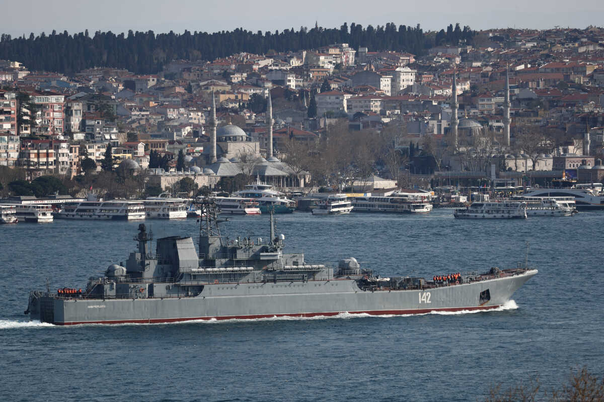 Η Τουρκία δεν επιτρέπει την διέλευση σε βρετανικά ναρκαλιευτικά με προορισμό την Ουκρανία