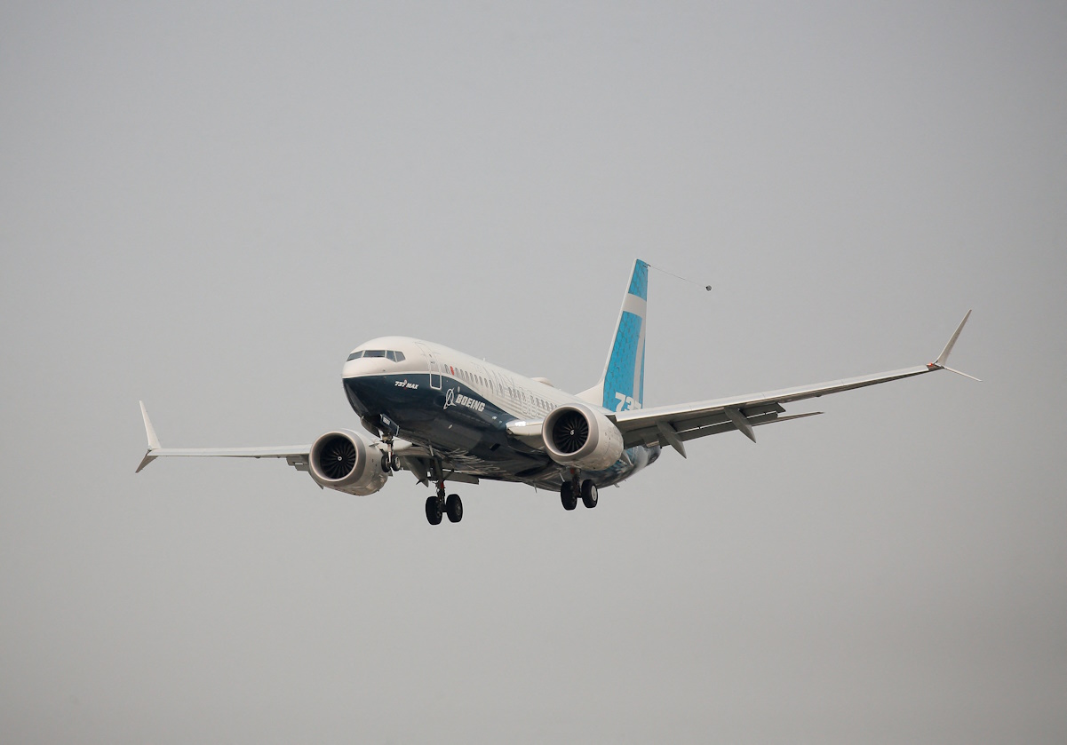 FILE PHOTO: A Boeing 737 MAX 7 aircraft piloted by Federal Aviation Administration (FAA) Chief Steve Dickson lands during an evaluation flight at Boeing Field in Seattle, Washington, U.S. September 30, 2020. REUTERS