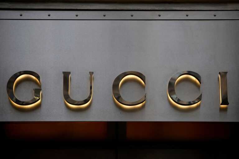 Ληστές με ακριβά γούστα! Σε βίντεο η στιγμή που αδειάζουν κατάστημα Gucci στη Νέα Υόρκη με προϊόντα αξίας 50.000 δολαρίων