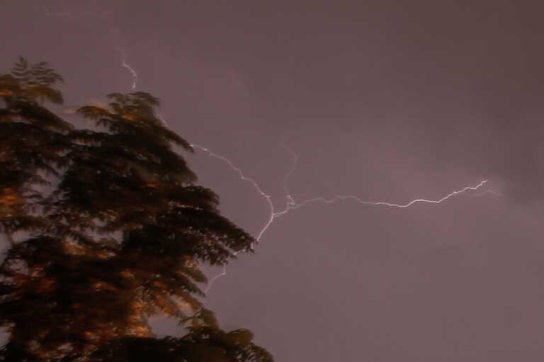 Κακοκαιρία εξπρές με ισχυρές βροχές και θυελλώδεις ανέμους - Η πρόβλεψη του Γιάννη Καλλιάνου