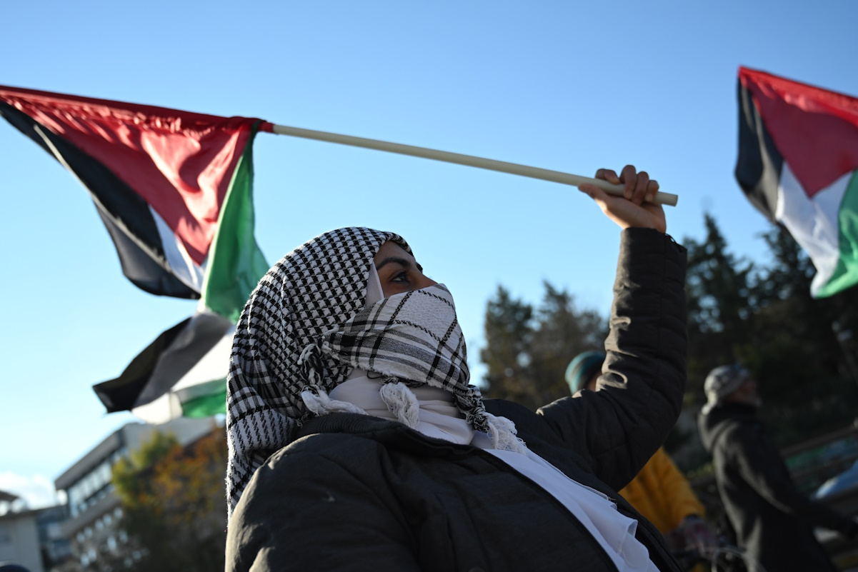 Ένταση και προσαγωγές στο Σύνταγμα σε πορεία για την Παλαιστίνη