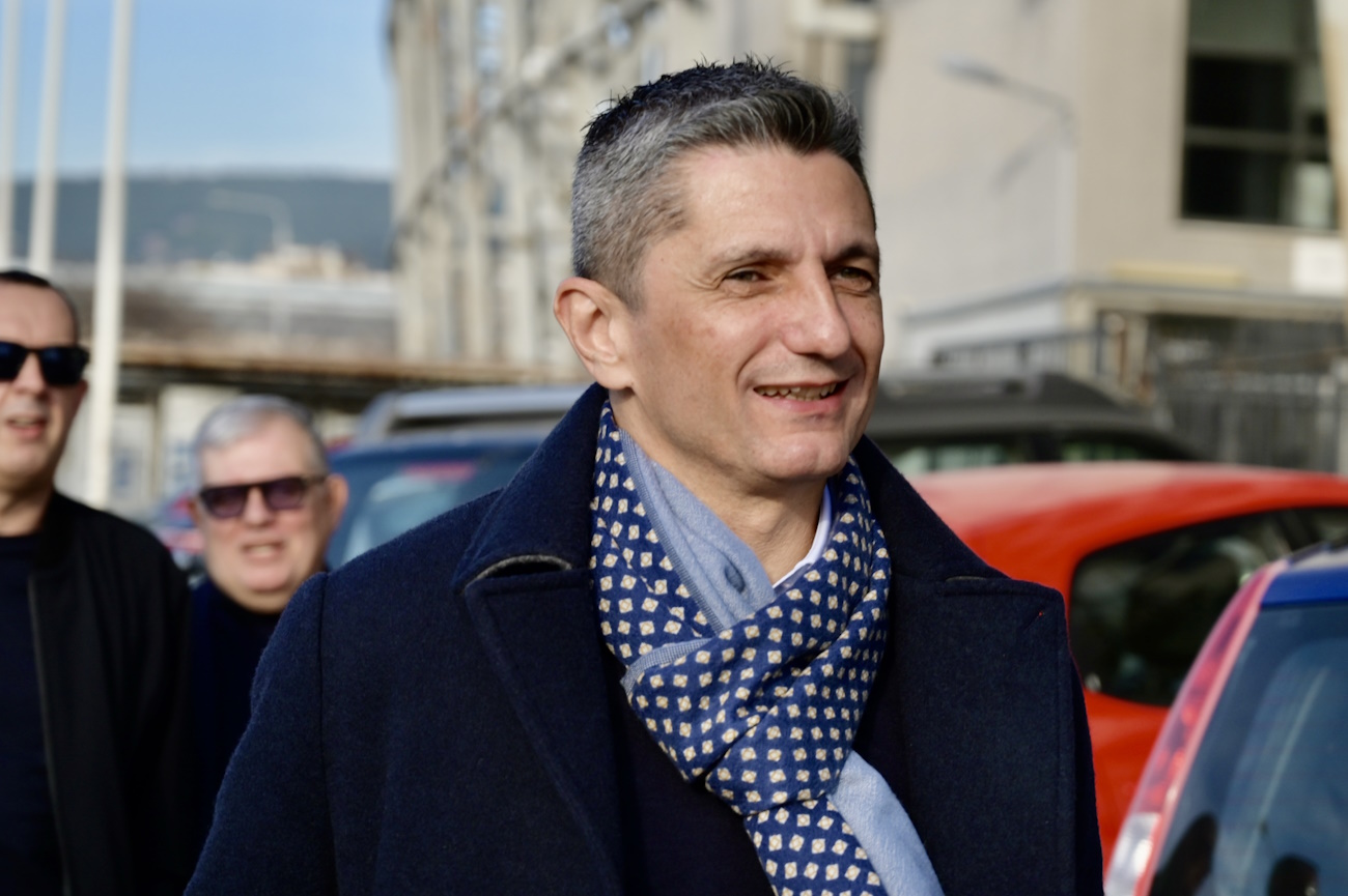 ΥΠΟΓΡΑΦΗ ΤΟΥ ΡΑΣΒΑΝ ΛΟΥΤΕΣΚΟΥ ΓΙΑ ΤΗΝ ΑΝΑΝΕΩΣΗ ΣΥΜΒΟΛΑΙΟΥ ΜΕ ΤΗΝ ΟΜΑΔΑ ΤΟΥ ΠΑΟΚ (ΚΩΝΣΤΑΝΤΙΝΟΣ ΤΣΑΚΙΤΖΗΣ