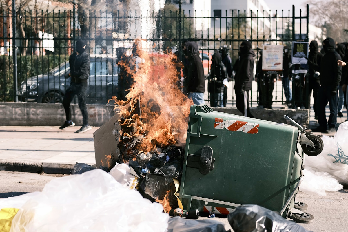 Πανεκπαιδευτικό συλλαλητήριο στην Θεσσαλονίκη ενάντια στο νομοσχέδιο της κυβέρνησης για την ίδρυση ιδιωτικών πανεπιστημίων με τη συμμετοχή φοιτητών, μαθητών, δασκάλων και καθηγητών, Πέμπτη 22 Φεβρουαρίου 2024. 
(ΚΩΝΣΤΑΝΤΙΝΟΣ ΤΣΑΚΙΤΖΗΣ