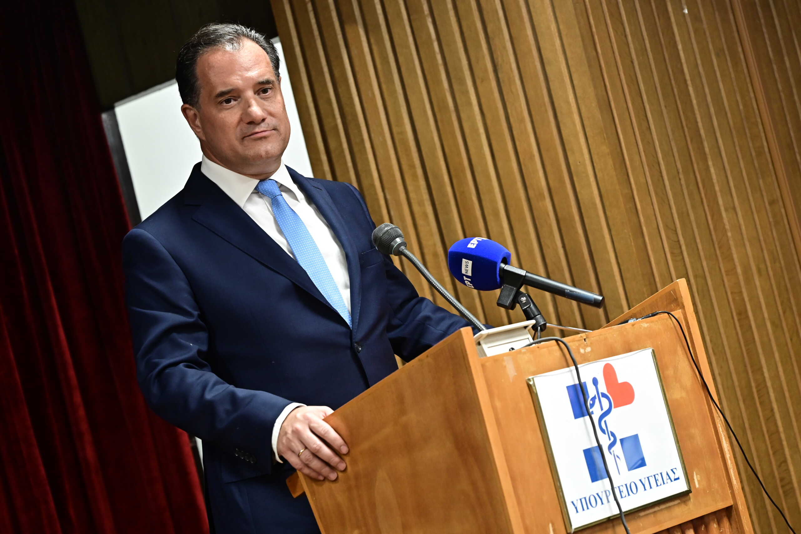 Τελετή παράδοσης - παραλαβής στο υπουργείο Υγείας από τον απερχόμενο υπουργό Μιχάλη Χρυσοχοΐδη στο νέο υπουργό Άδωνι Γεωργιάδη, Πέμπτη 4 Ιανουαρίου 2024. 
(ΜΙΧΑΛΗΣ ΚΑΡΑΓΙΑΝΝΗΣ