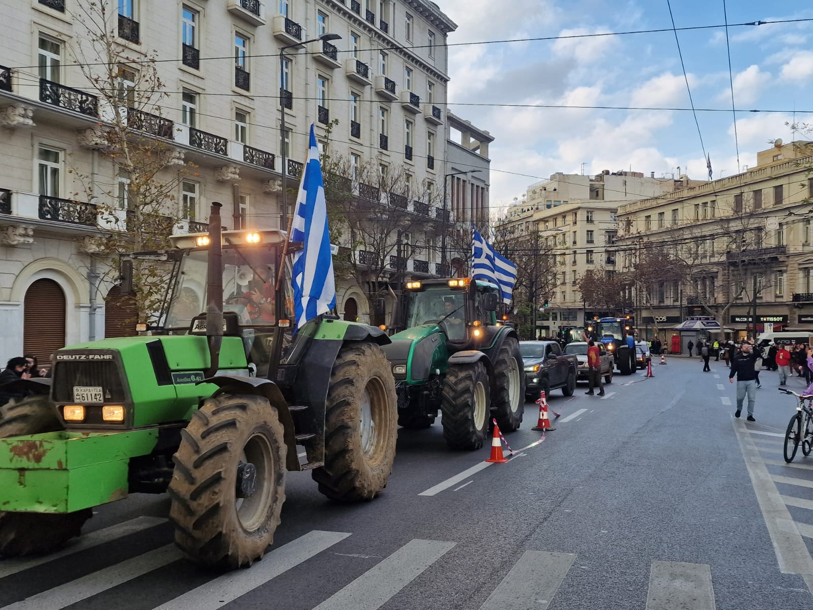 Αγρότες: Στην Αθήνα τα τρακτέρ για το συλλαλητήριο – Σύσταση της ΕΛΑΣ για αποφυγή των μετακινήσεων στο κέντρο