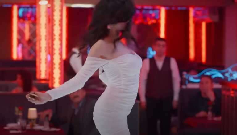 Σάλος στην Τουρκία με τον καυτό χορό της «Ντιλμπέρ» σε τηλεοπτική σειρά – Αντίδραση Μπαχτσελί