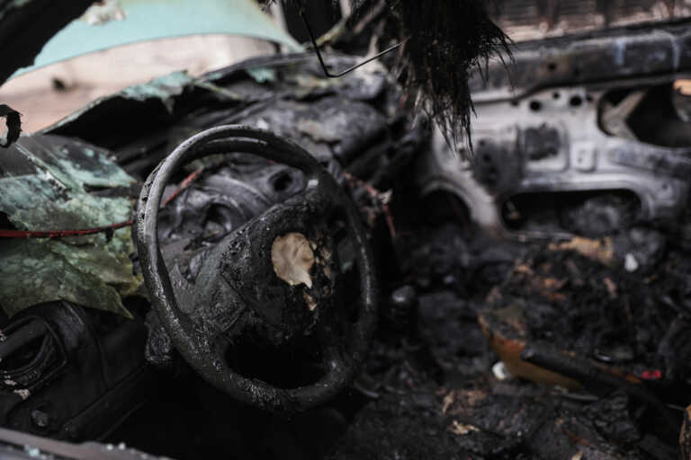 Φωτιά σε εν κινήσει αυτοκίνητο στην Εγνατία Οδό - Ολική η καταστροφή του οχήματος από τις φλόγες