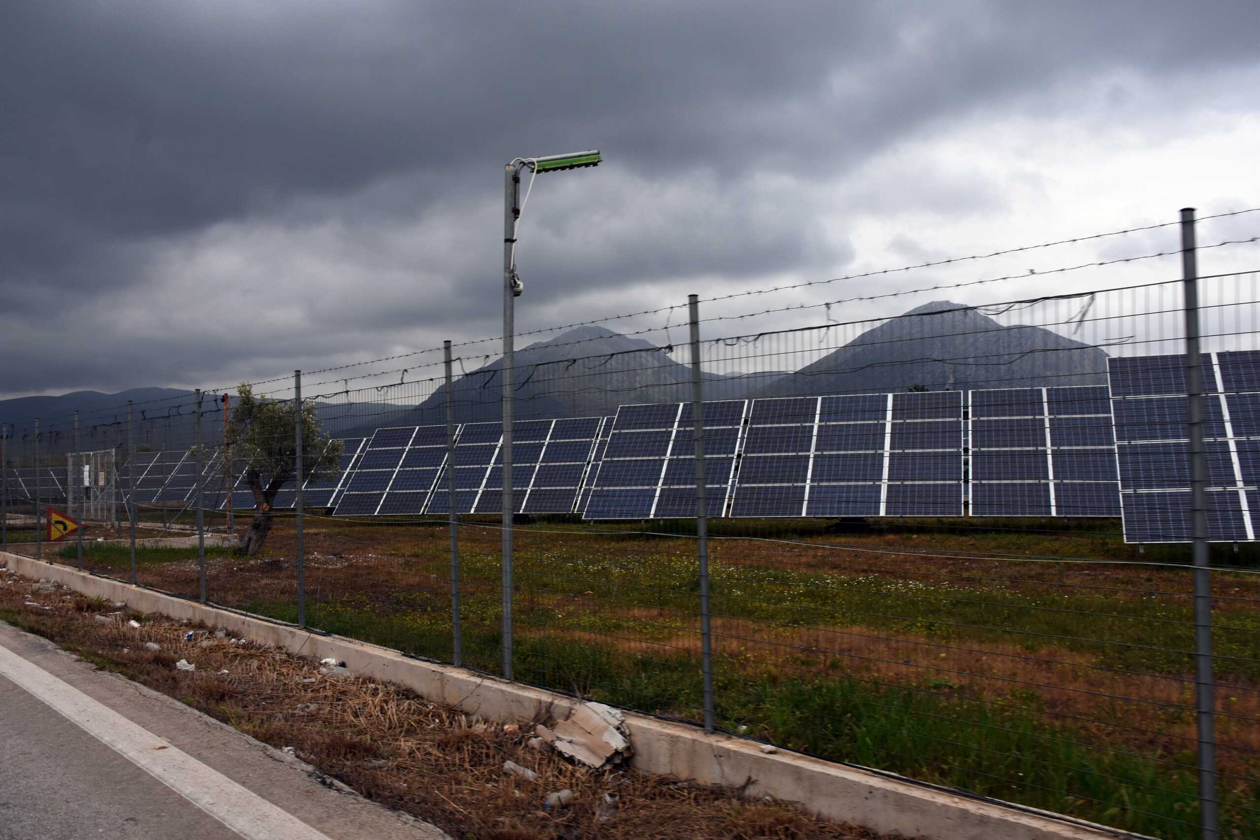 Συν «Απόλλωνα» και «χείρα κίνει» λέει η κυβέρνηση στους αγρότες – Τα φωτοβολταϊκά θα λύσουν το ενεργειακό κόστος