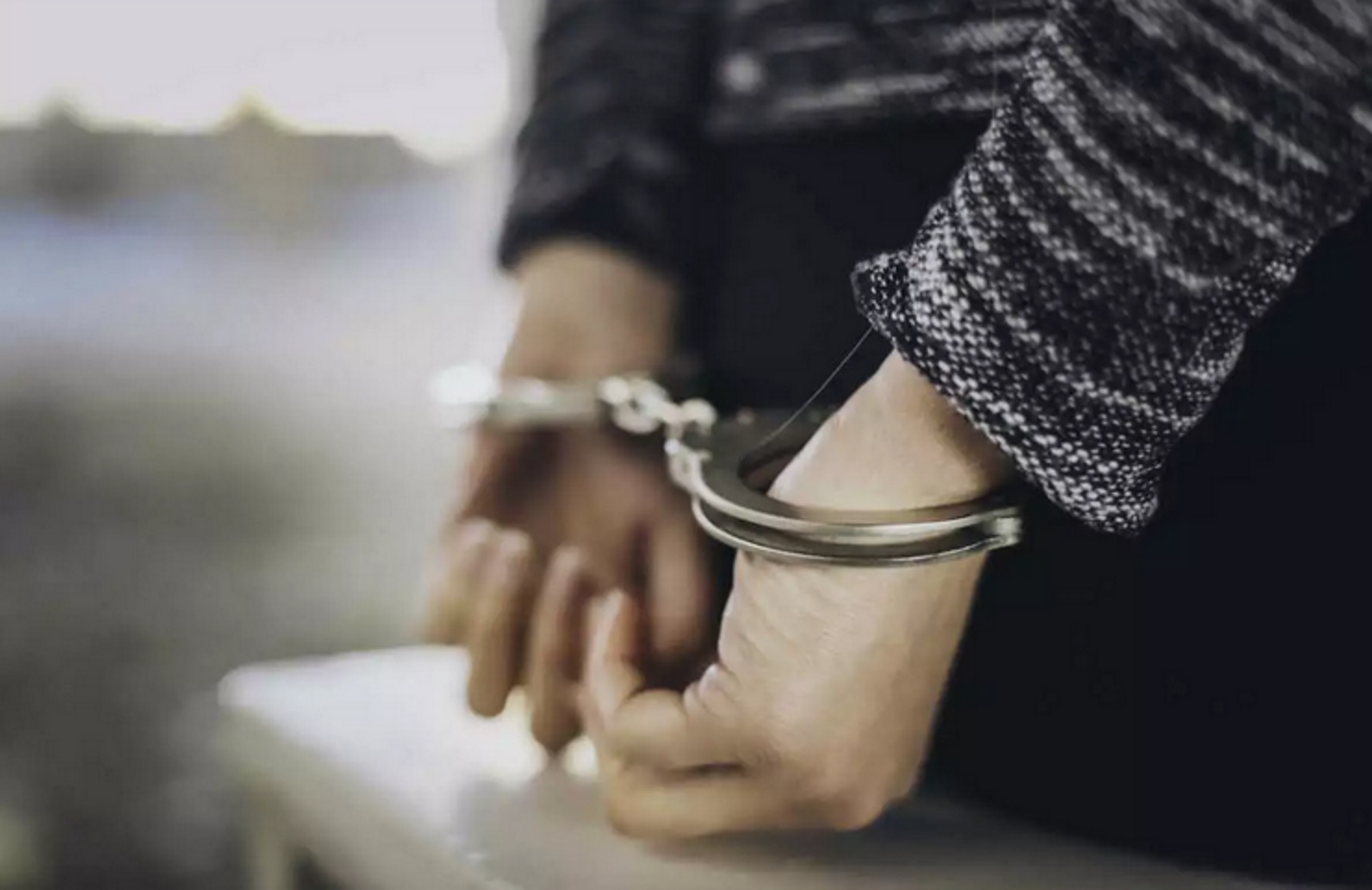 Ηράκλειο: Τρεις συλλήψεις για ναρκωτικά – Τι βρέθηκε μέσα στα σπίτια τους