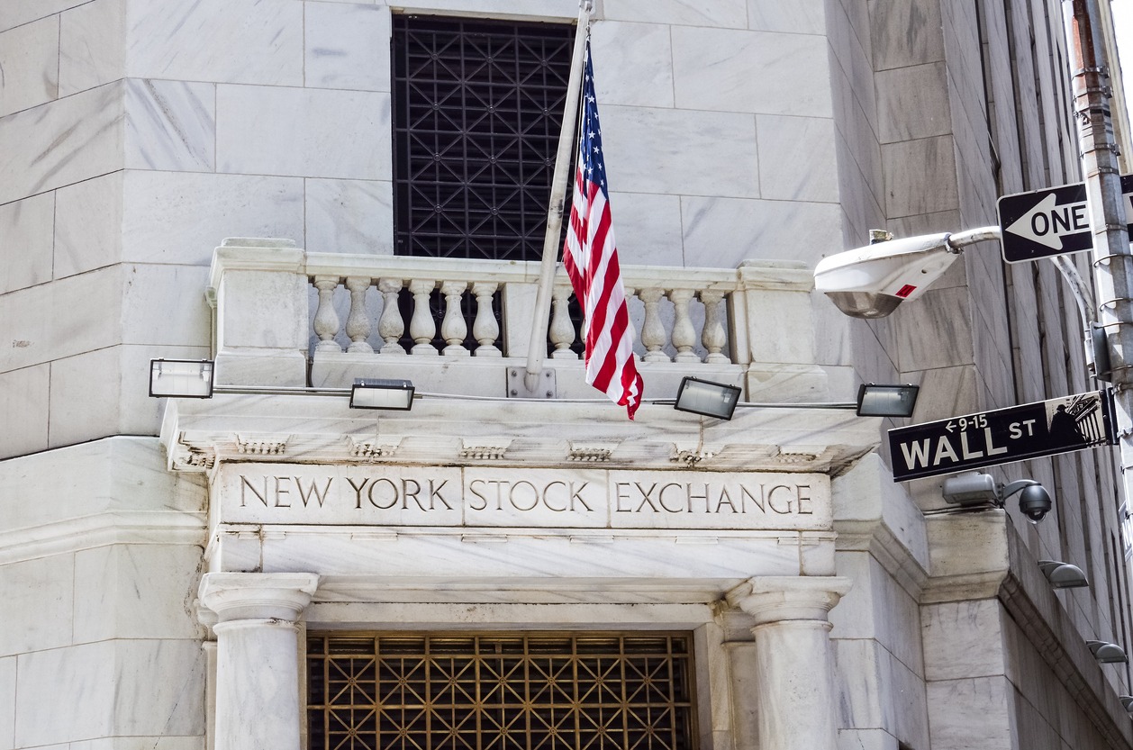 Wall Street: Μικρή πτώση για τον Dow Jones –  Σε θετικό έδαφος S&P και Nasdaq – Σημαντικά κέρδη για το πετρέλαιο