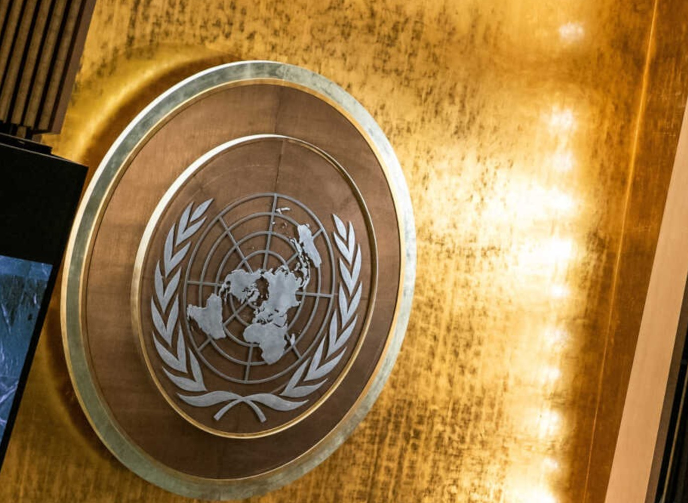 ΟΗΕ: Έκτακτη συνεδρίαση του Συμβουλίου Ασφαλείας μετά τα αμερικανικά χτυπήματα σε Συρία και Ιράκ.