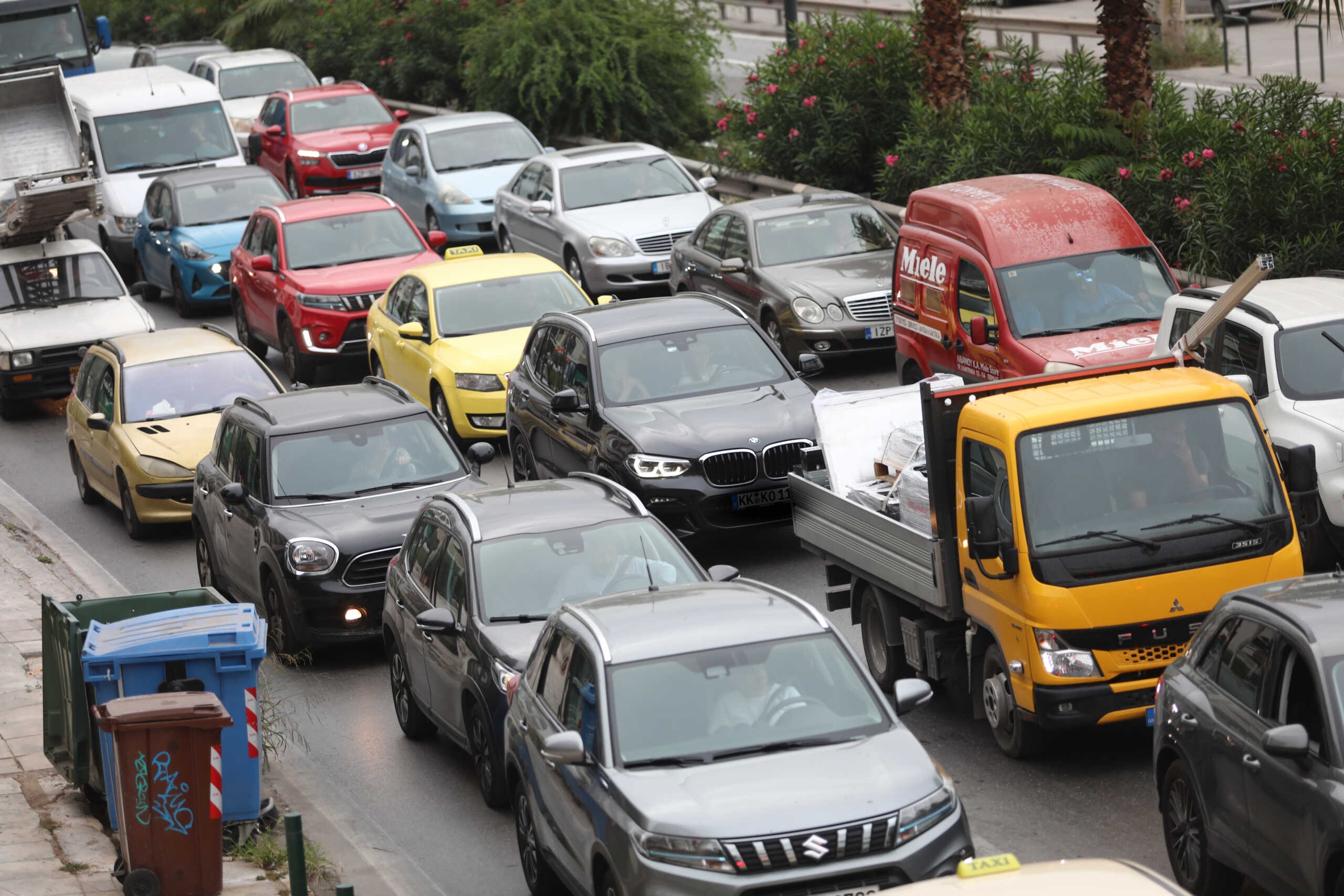 Αργυρούπολη: Καθίζηση του δρόμου στην Αργυρουπόλεως και αυξημένη κίνηση