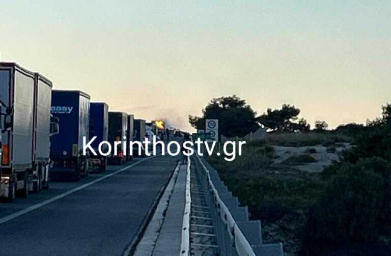 Φορτηγό πήρε φωτιά στην Εθνική Οδό Κορίνθου - Πατρών στο ύψος της Ακράτας, ουρές χιλιομέτρων