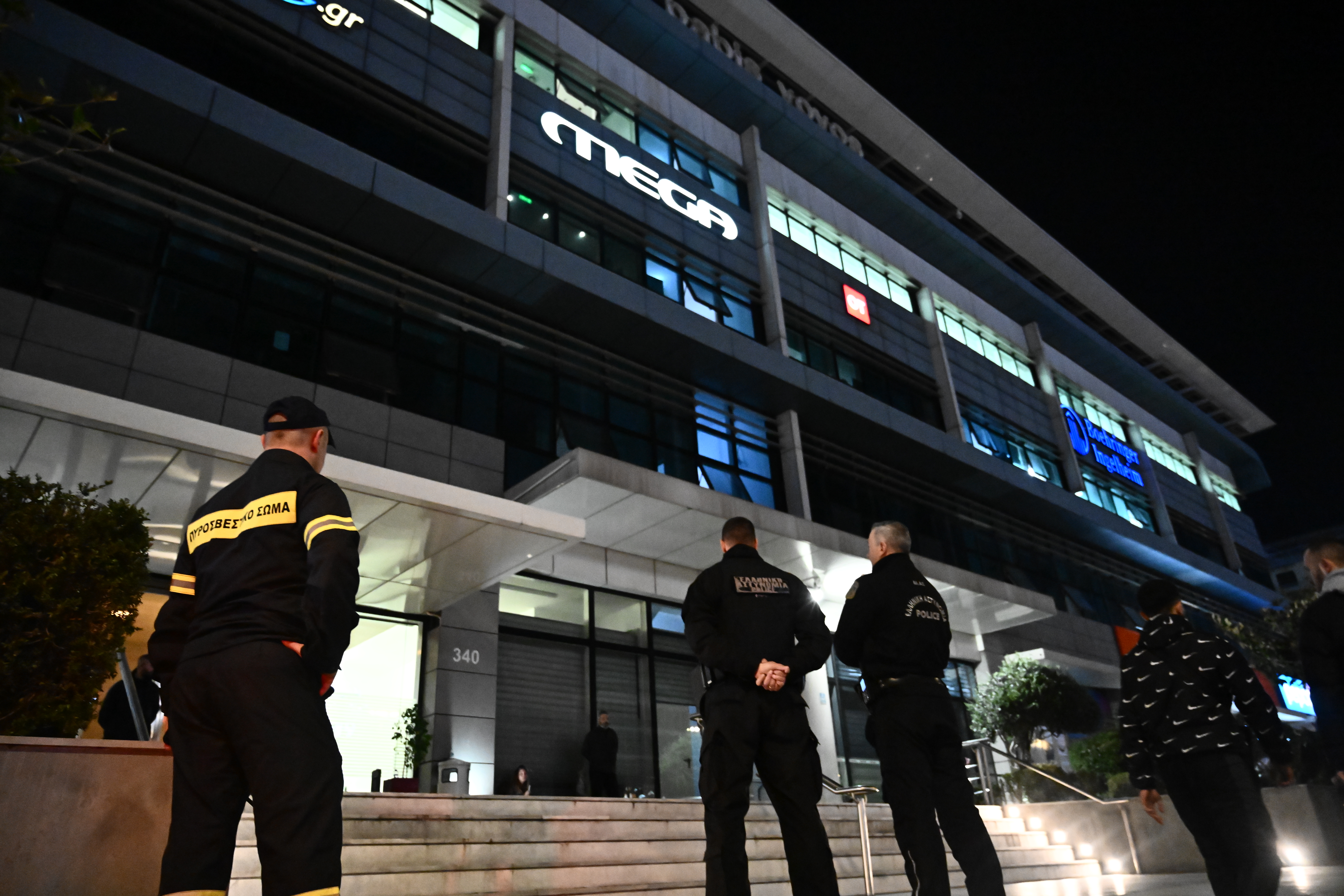 Τηλεφώνημα για βόμβα στις εγκαταστάσεις του MEGA στη λεωφόρο Συγγρού. Παρασκευή 9 Φεβρουαρίου 2024   (ΚΩΣΤΑΣ ΤΖΟΥΜΑΣ