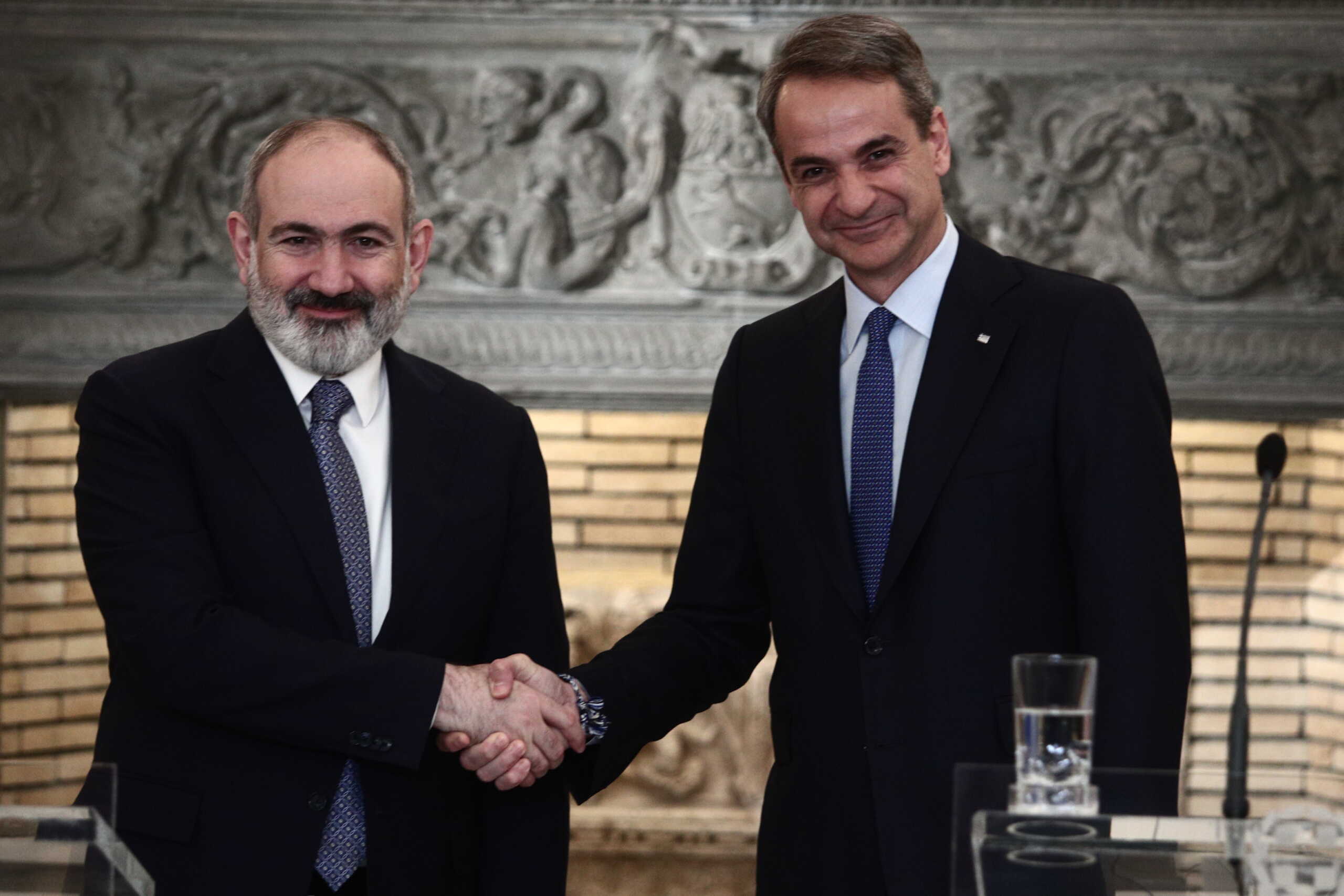 Συνάντηση του Πρωθυπουργού Κυριάκου Μητσοτάκη με τον Πρωθυπουργό της Αρμενίας Nikol Pashinyan, στο Μέγαρο Μαξίμου, Τρίτη 27 Φεβρουαρίου 2024. 
(ΣΩΤΗΡΗΣ ΔΗΜΗΤΡΟΠΟΥΛΟΣ
