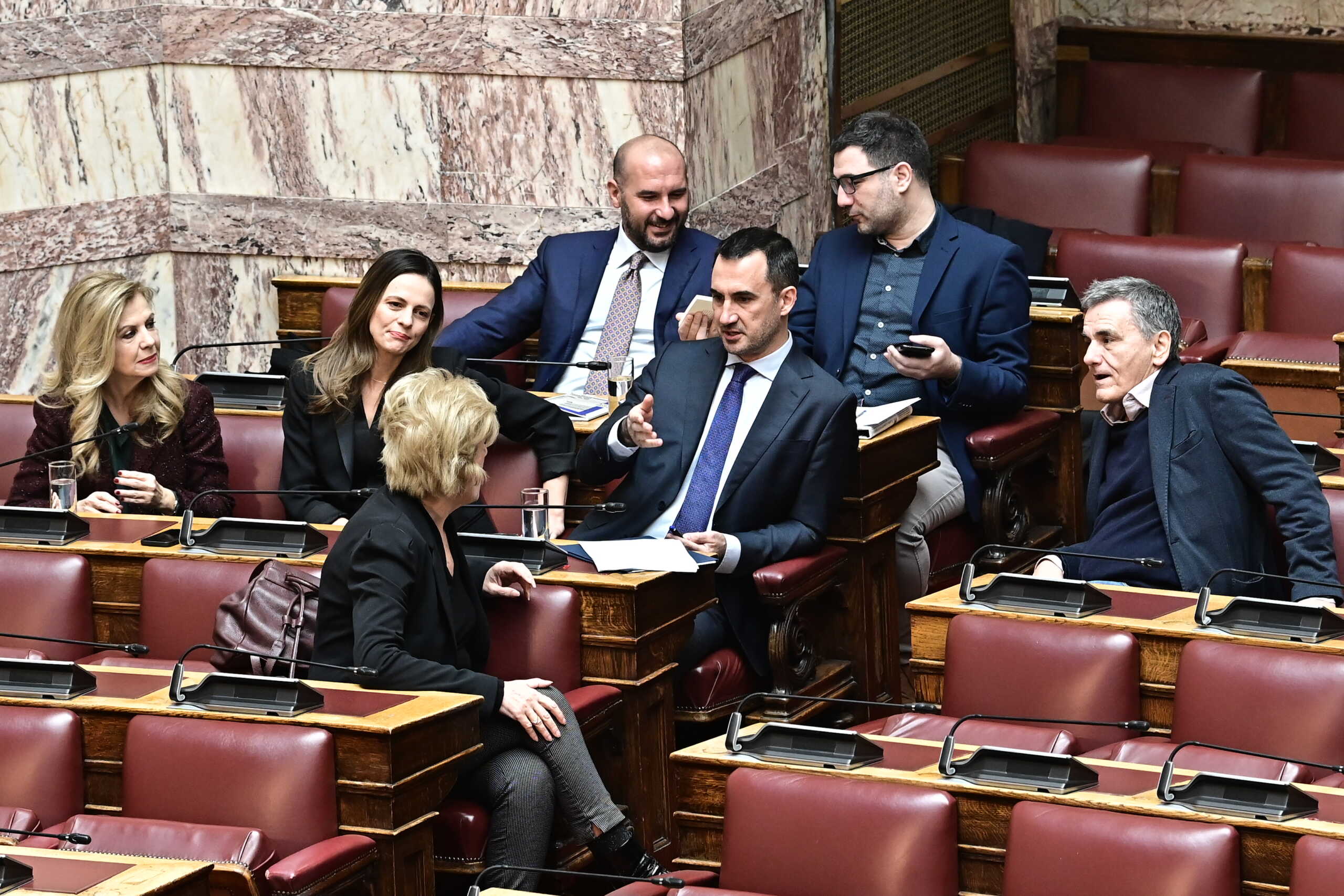 Απάντηση του Πρωθυπουργού Κυριάκου Μητσοτάκη σε επίκαιρη ερώτηση του Προέδρου της Κοινοβουλευτικής Ομάδας της Νέας Αριστεράς και Βουλευτή Μεσσηνίας Αλέξη Χαρίτση με θέμα "Το παρόν της Θεσσαλίας απαιτεί άμεση αποκατάσταση για τους πληγέντες. Το μέλλον της Θεσσαλίας απαιτεί ολιστικό σχέδιο ανασυγκρότησης", Παρασκευή 2 Φεβρουαρίου 2024. 
(ΜΙΧΑΛΗΣ ΚΑΡΑΓΙΑΝΝΗΣ