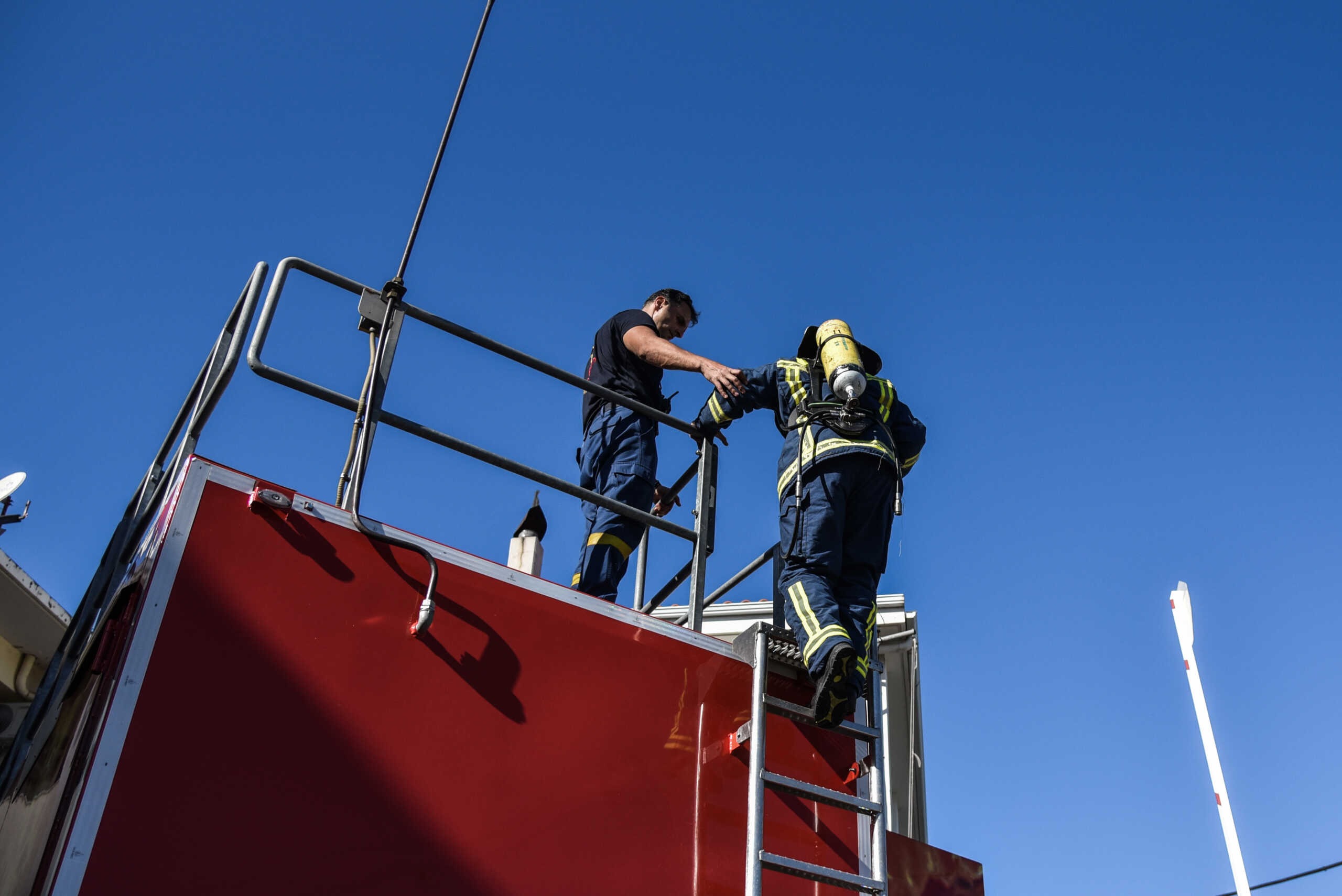 Ασπρόπυργος: Φωτιά σε επιχείρηση – Μεγάλη κινητοποίηση της Πυροσβεστικής