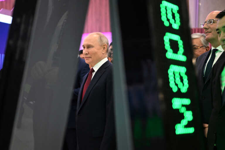 Κρεμλίνο για τον χαρακτηρισμό Μπάιντεν σε Πούτιν: «Εξευτελίζει τις ΗΠΑ ο καουμπόι του Χόλιγουντ»