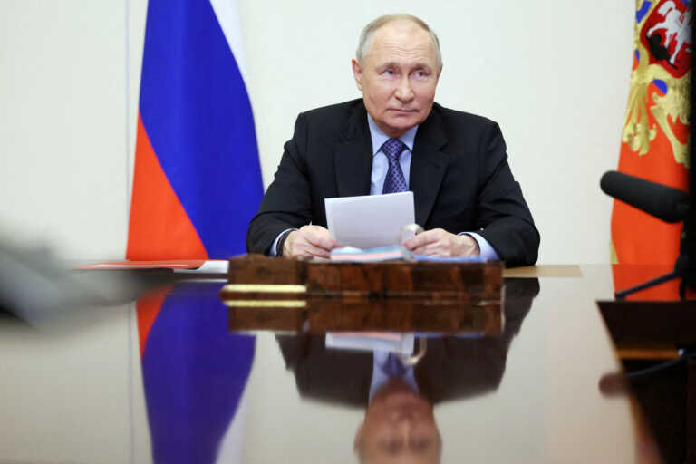 «Ο Πούτιν είναι ένας άπληστος, φοβισμένος γέρος» λέει ο Βλαντιμίρ Καρά, ηγετική μορφή της αντιπολίτευσης