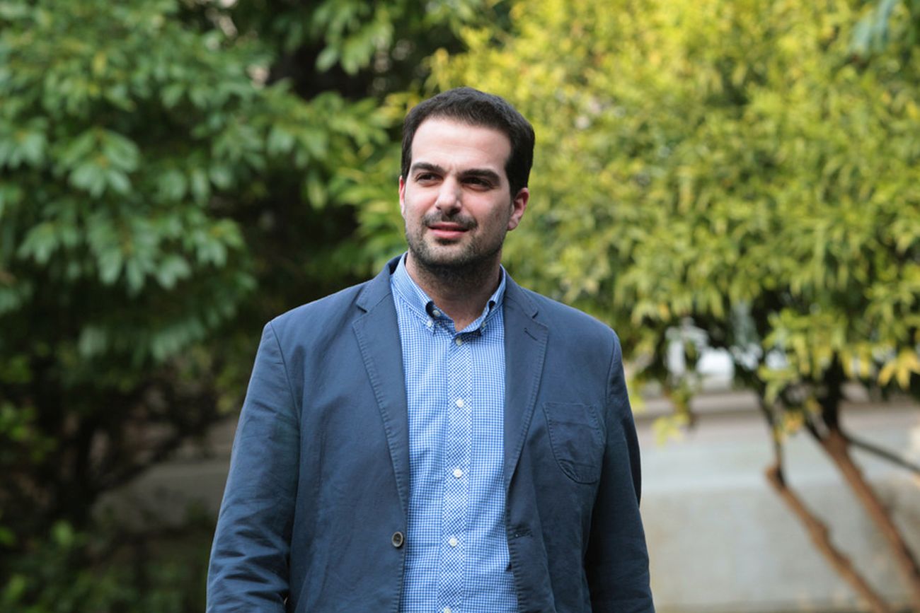 Γαβριήλ Σακελλαρίδης: Η παραίτηση το 2015, τα σενάρια για την ηγεσία του ΣΥΡΙΖΑ και η επιστροφή