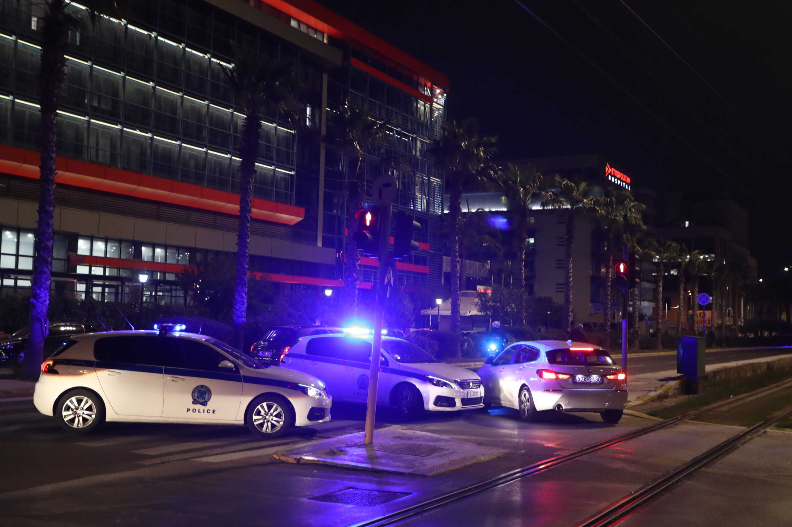 ΑΠΕΙΛΗΤΙΚΟ ΤΗΛΕΦΩΝΗΜΑ ΓΙΑ ΒΟΜΒΑ ΣΤΙΣ ΕΓΚΑΤΑΣΤΑΣΕΙΣ ΤΟΥ ΣΥΓΚΡΟΤΗΜΑΤΟΣ ΤΟΥ ΣΚΑΙ ΣΤΟ ΦΑΛΗΡΟ (ΘΑΝΑΣΗΣ ΔΗΜΟΠΟΥΛΟΣ