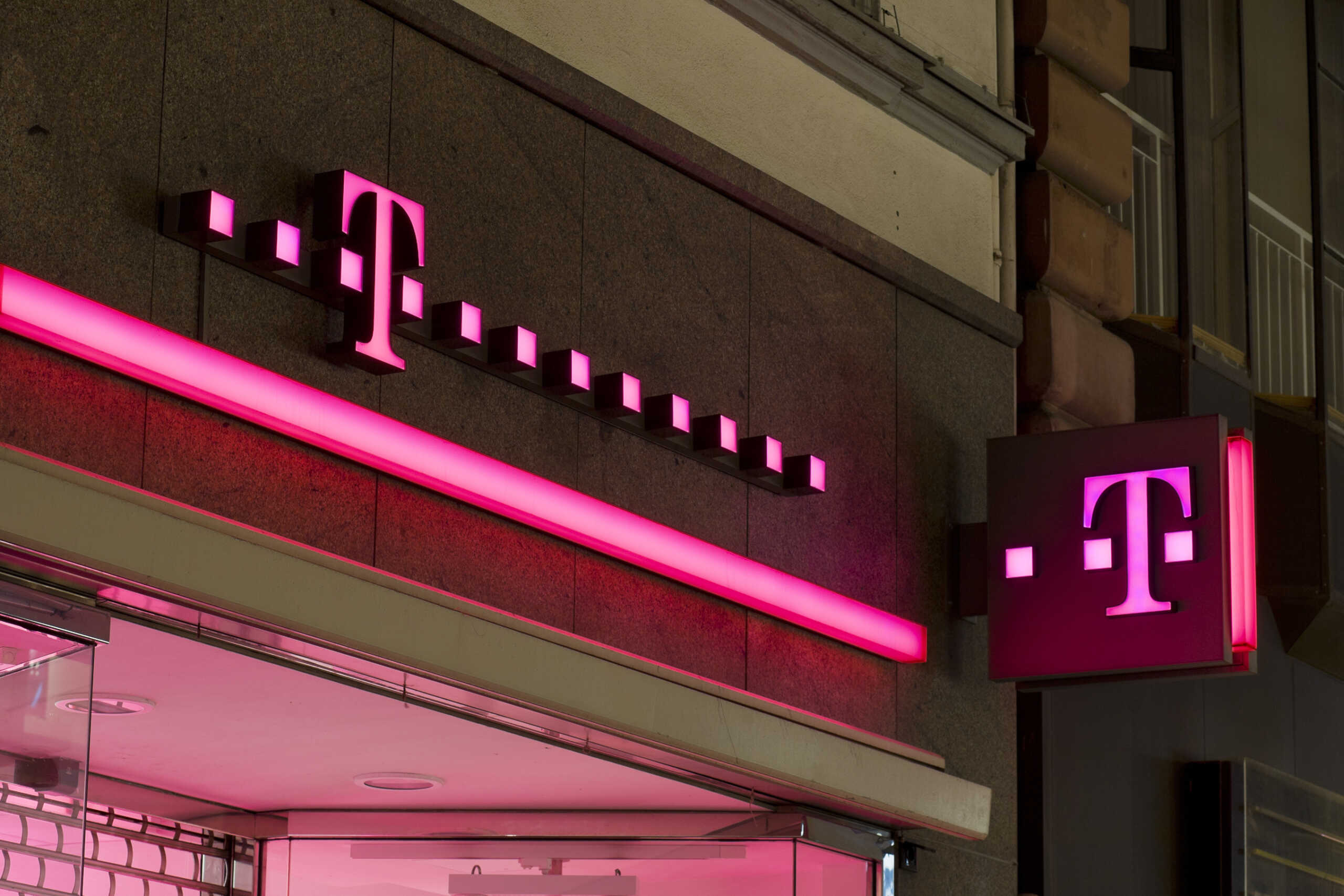 Η Telekom δίνει ψήφο εμπιστοσύνης στην ελληνική οικονομία