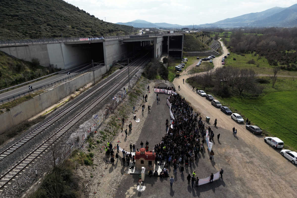 University students from across the country demonstrate at the site of Greece's deadliest train crash, in Tempi, Greece, February 24, 2024. REUTERS