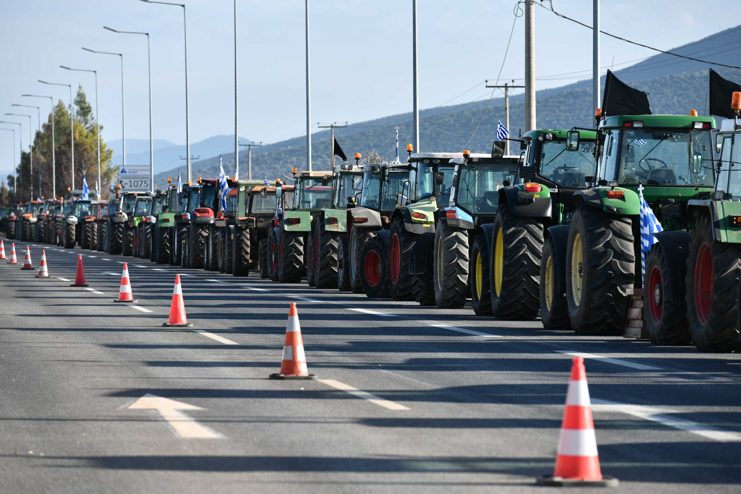 Οι «σκόπελοι» της συνάντησης των αγροτών με τον Κυριάκο Μητσοτάκη και τα νέα μέτρα που βρίσκονται στο τραπέζι