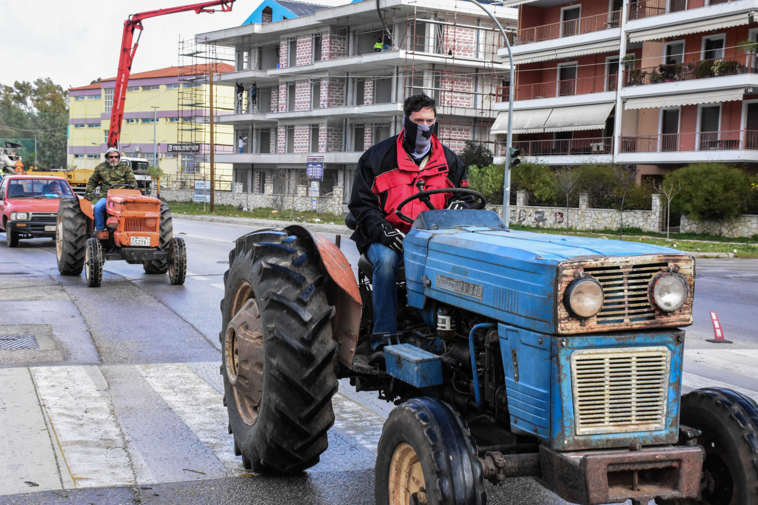 Πορεία διαμαρτυρίας αγροτών και συγκέντρωση έξω από τη ΔΕΗ στο Ναύπλιο, Τρίτη 30 Ιανουαρίου 2024. 
(ΒΑΣΙΛΗΣ ΠΑΠΑΔΟΠΟΥΛΟΣ