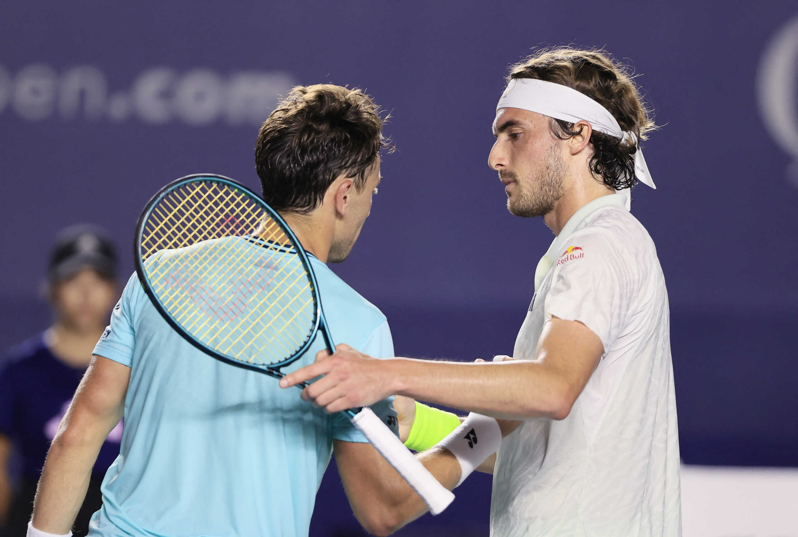 Tennis - ATP 250 - Los Cabos Open - Cabo Sports Complex, San Jose del Cabo, Mexico - February 23, 2024 Norway's Casper Ruud shakes hands with Greece's Stefanos Tsitsipas after winning his semi final match REUTERS