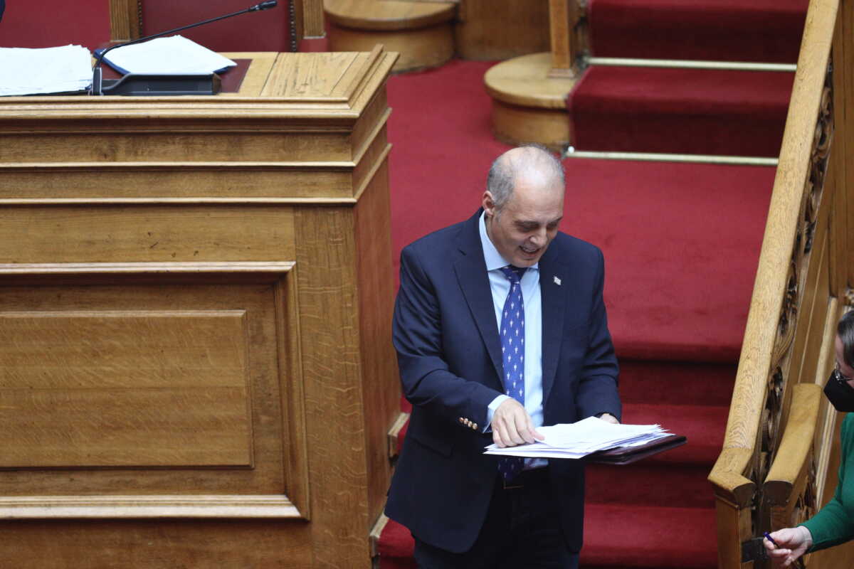 Συζήτηση στην Ολομέλεια της Βουλής των άρθρων και του συνόλου του σχεδίου νόμου "Κύρωση της από 11.12.2023 Πράξης Νομοθετικού Περιεχομένου "Έκτακτα μέτρα απαγόρευσης διάθεσης εισιτηρίων και παρουσίας θεατών σε αγώνες ποδοσφαίρου για επιτακτικούς λόγους προστασίας της δημόσιας τάξης και ασφάλειας" (Α' 203) - Λήψη μέτρων για την αποτροπή και αντιμετώπιση της βίας στο πλαίσιο αθλητικών συναντήσεων και λοιπές ρυθμίσεις αρμοδιότητας Υπουργείου Παιδείας, Θρησκευμάτων και Αθλητισμού", Τετάρτη 31 Ιανουαρίου 2024. 
(ΓΙΑΝΝΗΣ ΠΑΝΑΓΟΠΟΥΛΟΣ