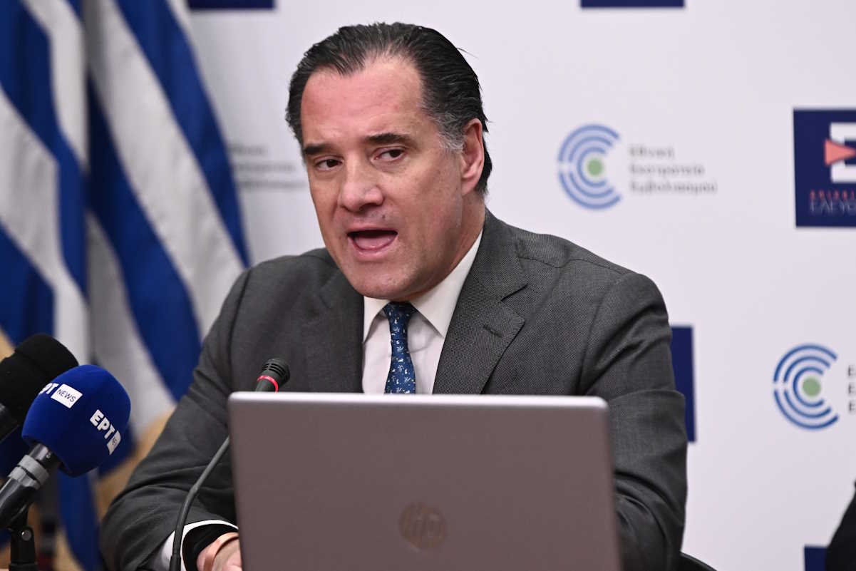 Συνέντευξη τύπου από τον υπουργό Υγείας Άδωνι Γεωργιάδη και τον υφυπουργό Υγείας Μάριο Θεμιστοκλέους για τις μεταρρυθμίσεις στην Υγεία και τη λειτουργία των απογευματινών χειρουργείων, Δευτέρα 19 Φεβρουαρίου 2024. 
(ΚΩΣΤΑΣ ΤΖΟΥΜΑΣ