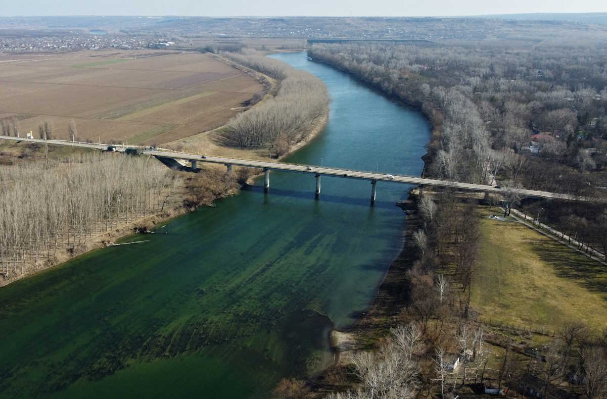 FILE PHOTO: An aerial view shows the bridge over the Dniester River leading to the breakaway region of Transdniestria, near the town of Vadul lui Voda, Moldova March 1, 2023. REUTERS