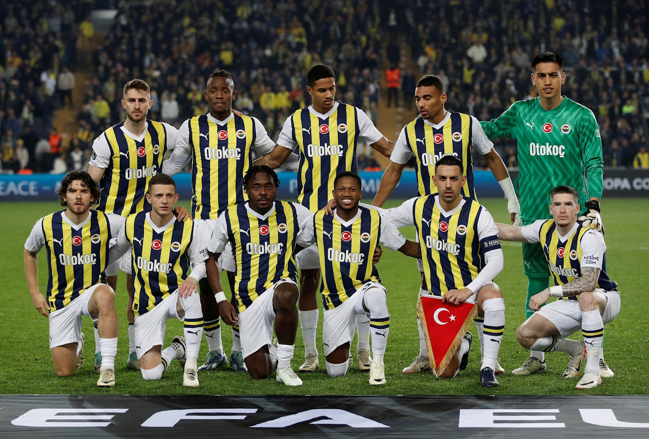 Soccer Football - Europa Conference League - Round of 16 - Second Leg - Fenerbahce v Union Saint-Gilloise - Sukru Saracoglu Stadium, Istanbul, Turkey - March 14, 2024 Fenerbahce team group before the match REUTERS