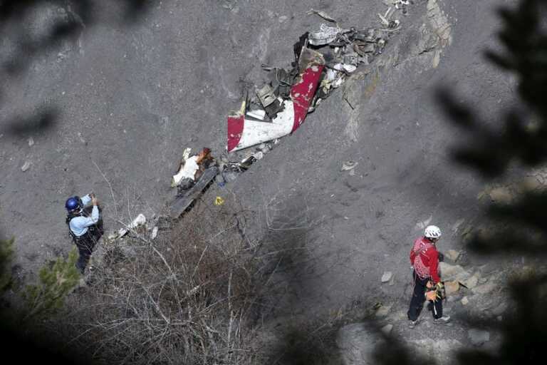 «Άνοιξε την αναθεματισμένη πόρτα!»: Το χρονικό της μοιραίας πτήσης της Germanwings με τους 150 νεκρούς