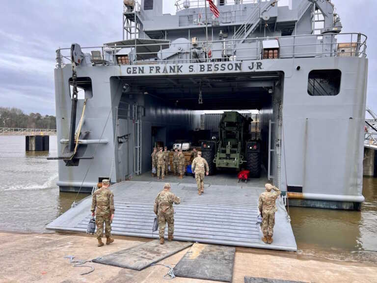Αμερικανικό πλοίο κατευθύνεται στην Ανατολική Μεσόγειο για να ενισχύσει την ανθρωπιστική βοήθεια στη Γάζα