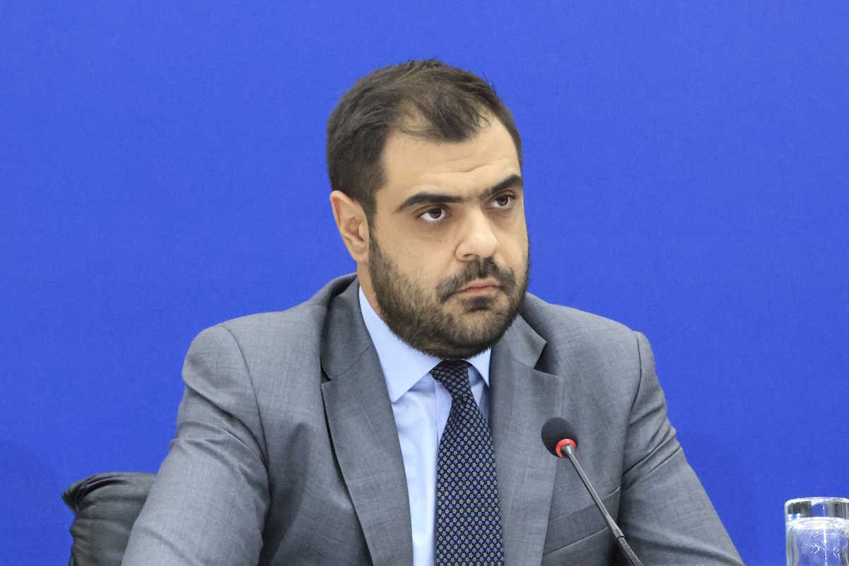 Δηλώσεις από τον υπουργό Ψηφιακής Διακυβέρνησης Δημήτρη Παπαστεργίου και τον Αναπληρωτή υπουργό Αθλητισμού Γιάννη Βρούτση σχετικά με την επανέναρξη παρουσίας θεατών και διάθεσης εισιτηρίων σε αγώνες ποδοσφαίρου, αλλά και τη λήψη μέτρων για την αποτροπή και αντιμετώπιση παραβατικών συμπεριφορών στο πλαίσιο αθλητικών συναντήσεων, Τετάρτη 7 Φεβρουαρίου 2024.
(ΓΙΩΡΓΟΣ ΚΟΝΤΑΡΙΝΗΣ