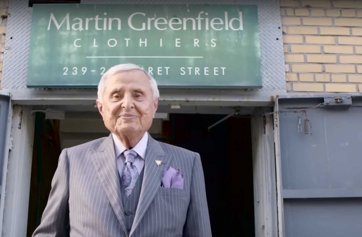 ΗΠΑ: Πέθανε στα 95 ο Μάρτιν Γκρίνφιλντ που επέζησε από το Ολοκαύτωμα για να γίνει ο ράφτης προέδρων και σταρ