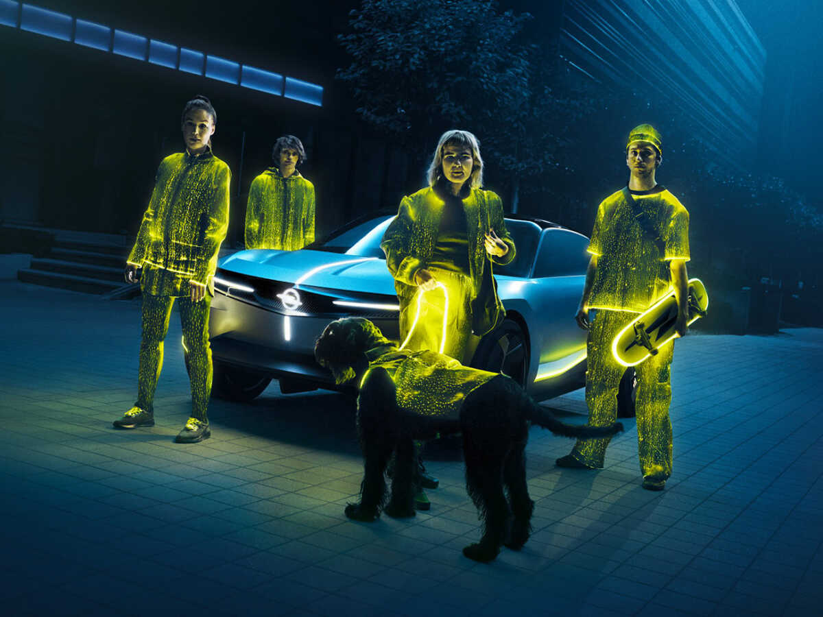 Το Opel Experimental βλέπει στο σκοτάδι: «Ζωγραφίζοντας με το Φως»
