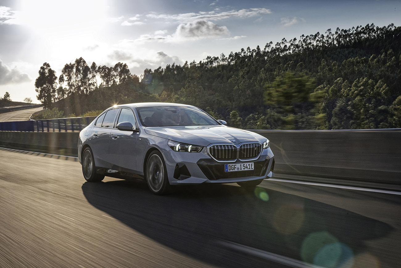H BMW Σειρά 5 κατακτά τον τίτλο «Παγκόσμιο Πολυτελές Αυτοκίνητο του 2024»