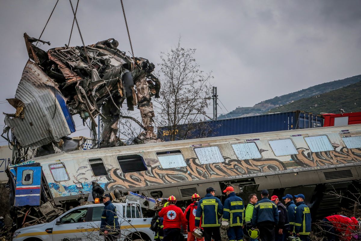 Το πόρισμα του ΣΥΡΙΖΑ για τα Τέμπη διαπιστώνει ποινικές ευθύνες στον Κώστα Καραμανλή